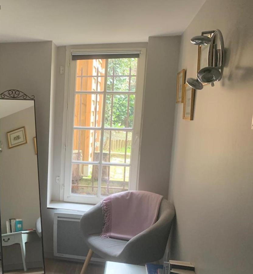 Appartement Versailles Quartier Notre Dame Au Pied Du Chateau Avec Parking 외부 사진