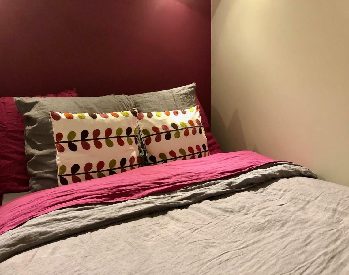 Appartement Versailles Quartier Notre Dame Au Pied Du Chateau Avec Parking 외부 사진