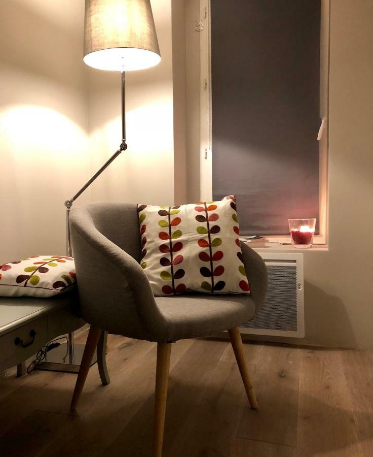 Appartement Versailles Quartier Notre Dame Au Pied Du Chateau Avec Parking 외부 사진